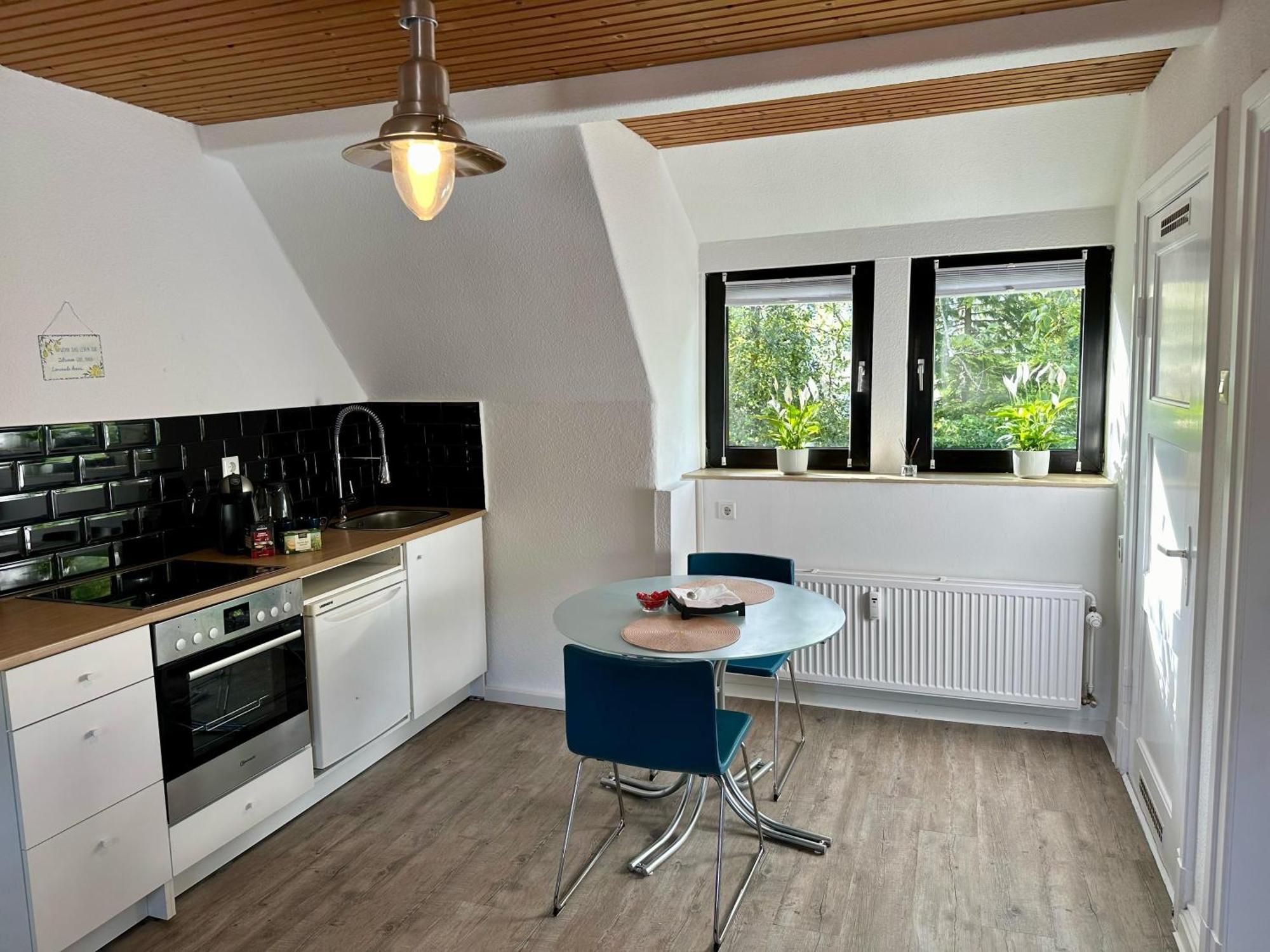Idyllisches Zentrales Appartment - 24 H Check Inn Flensbourg Extérieur photo